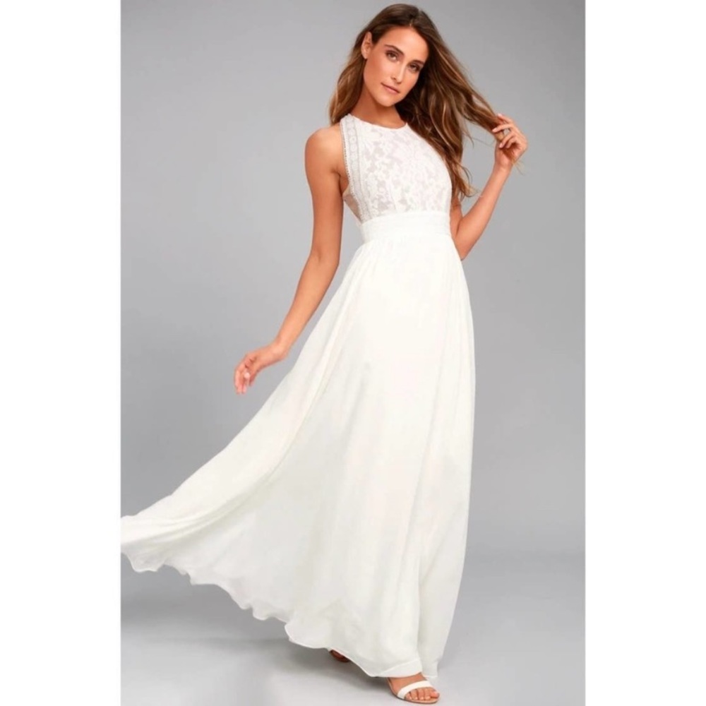 Lulu's Forever and Always White Lace Maxi
Dress small